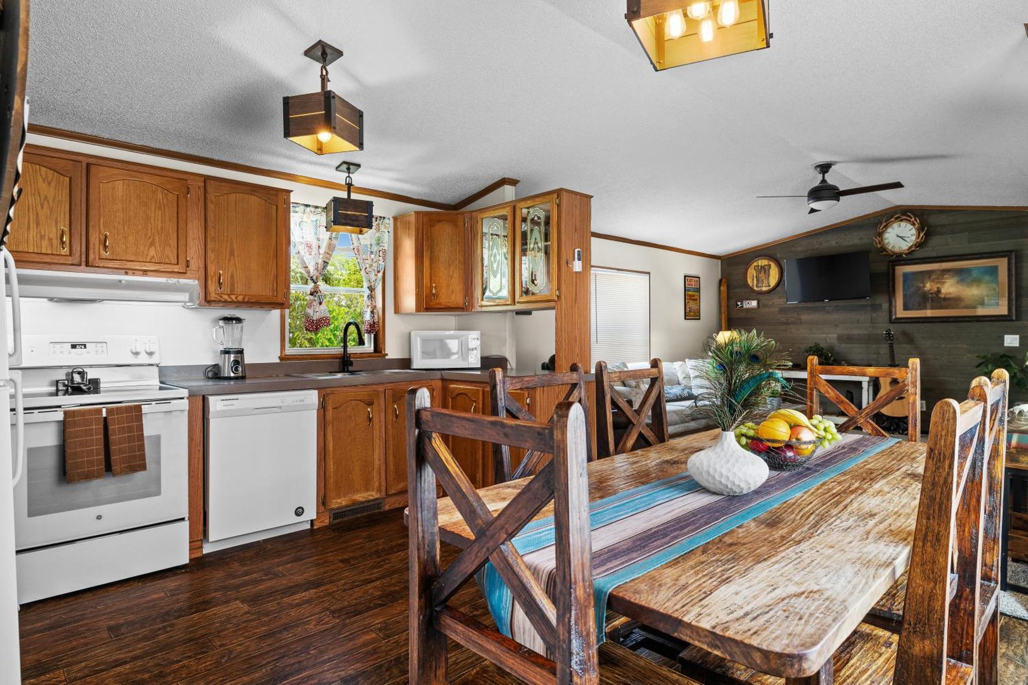 Let'S Go ! Fisherman, Families, Pools One Minute From Your Door, Comfort, Location Perfect, Amenity-Rich, Pup Friendly, Discover An Exceptional Wyoming Stay, Thermopolis River Walk Home At Hot Springs State Park, 'Where Families And Fisherman Stay' Екстериор снимка